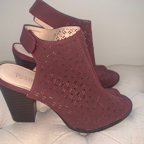 EUC Restricted wine colored heels - Picture 1 of 4